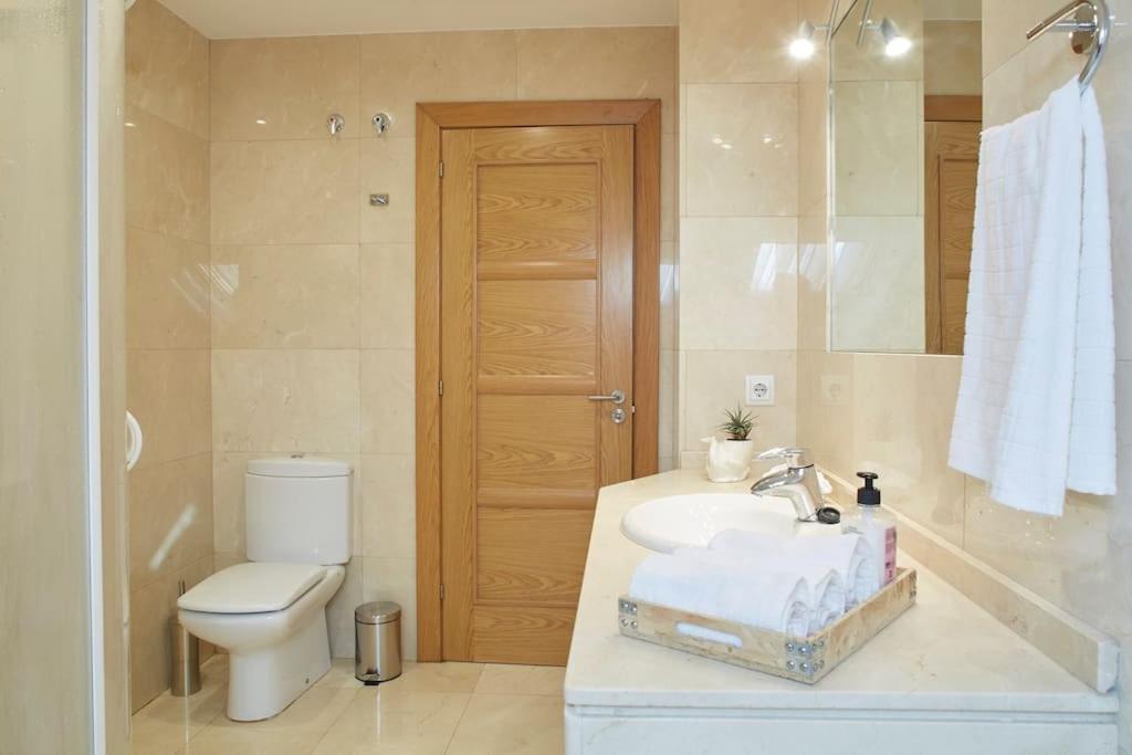 Apartamento Con Terraza A Un Paso De La Playa Gijón Extérieur photo