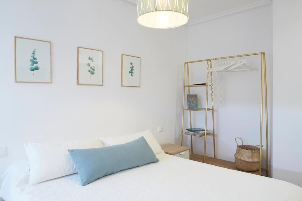 Apartamento Con Terraza A Un Paso De La Playa Gijón Extérieur photo